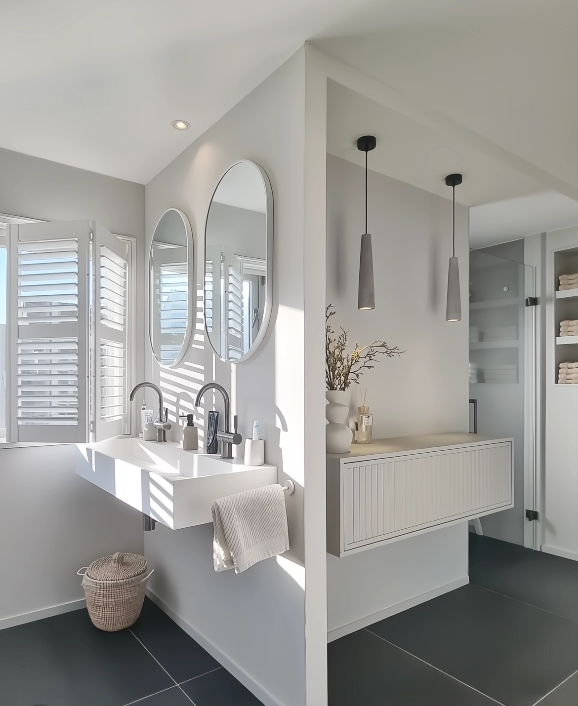 Lara ovale spiegel 80x50 cm mat wit