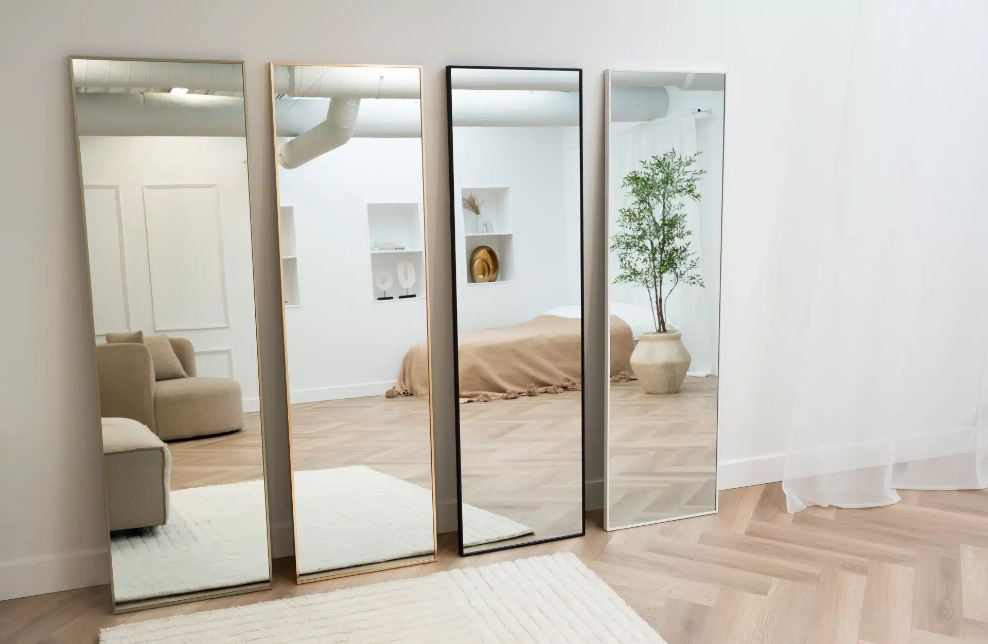 Finn - rechthoekige spiegel 170x50 cm - mat wit, zwart, zacht goud en greige