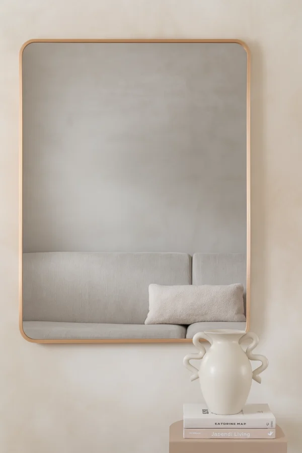Rechthoekige spiegel met afgeronde hoek 90x60cm – Zacht Goud