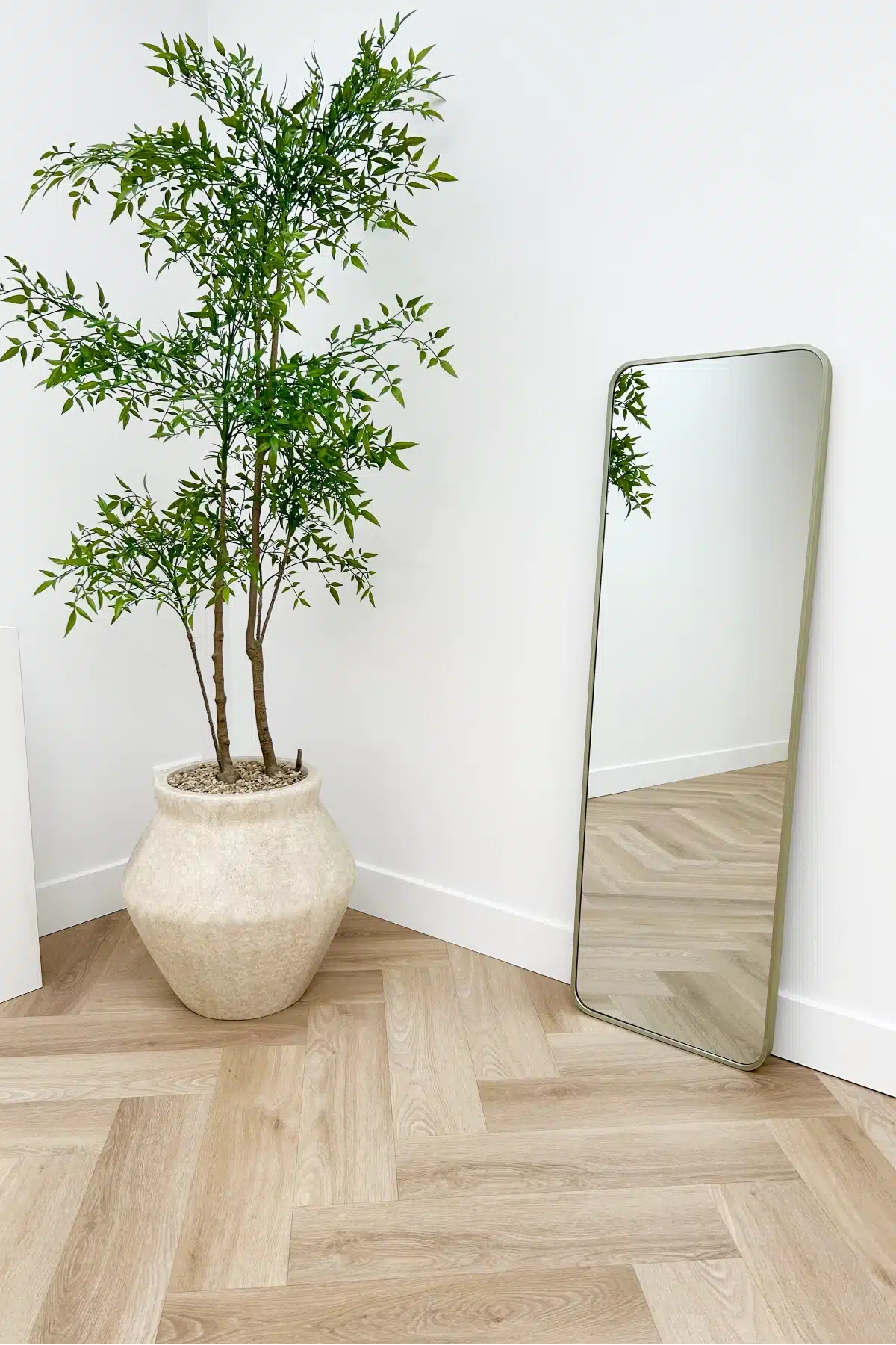 Ivar afgeronde hoek spiegel 125x40 cm greige 4