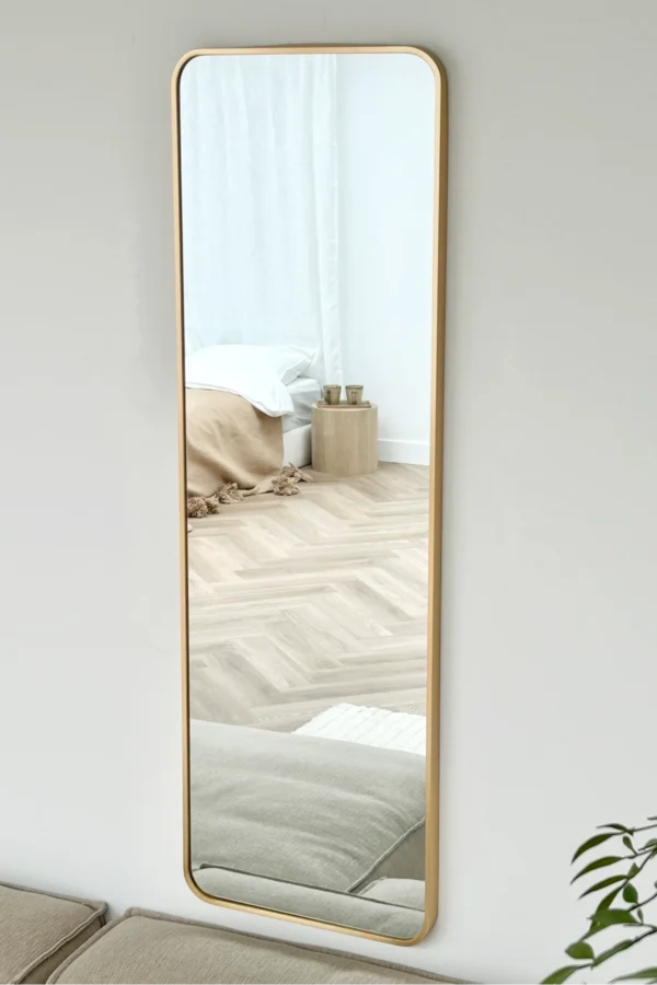 Rechthoekige spiegel met afgeronde hoek 125x40cm – Zacht Goud