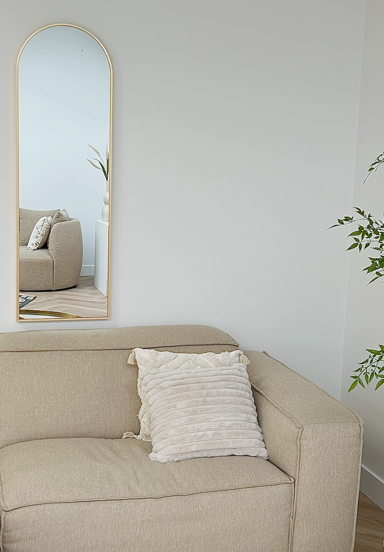 Maj Boogspiegel 125x40 cm zacht goud