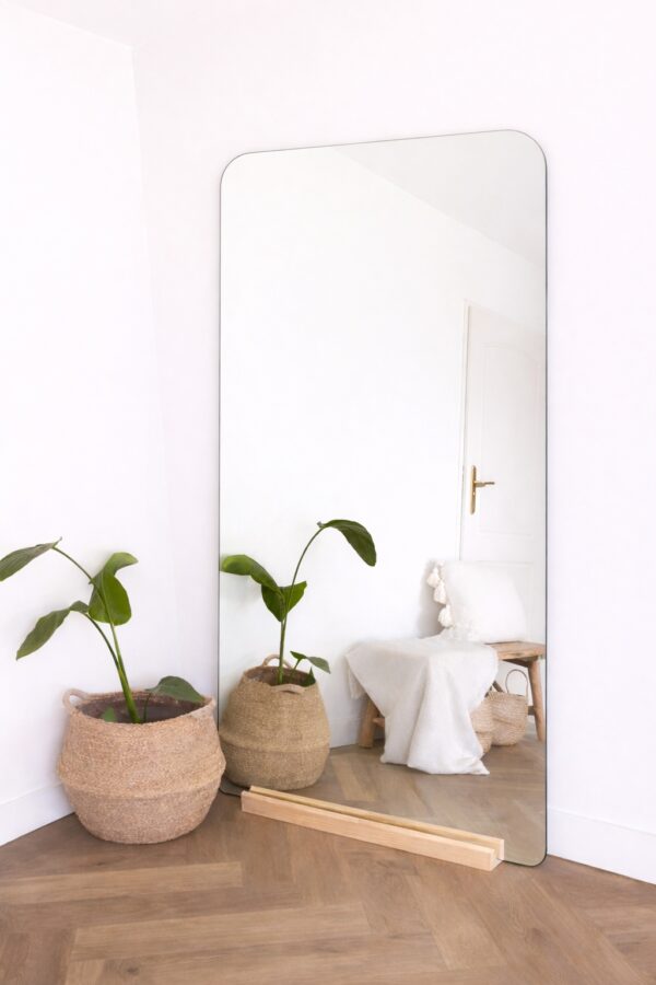 Rechthoekige spiegel met afgeronde hoek frameless 215x110cm