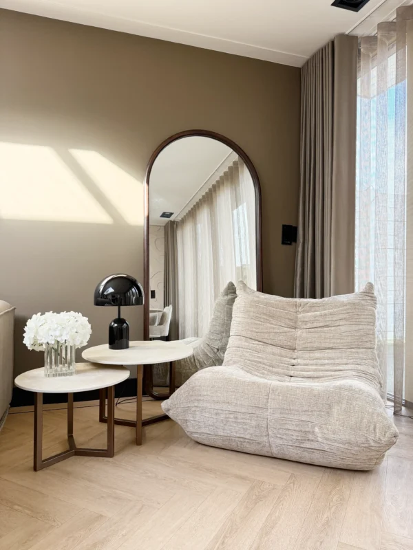 Miroir incurvé en bois 190 × 90 cm – noyer